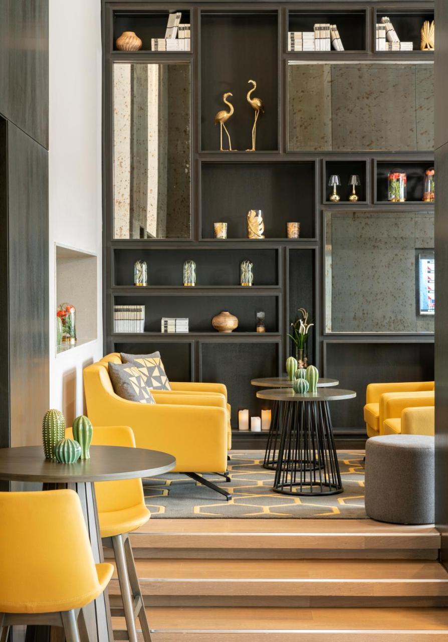 Centro Westside By Rotana Hotel Istanbul Bagian luar foto