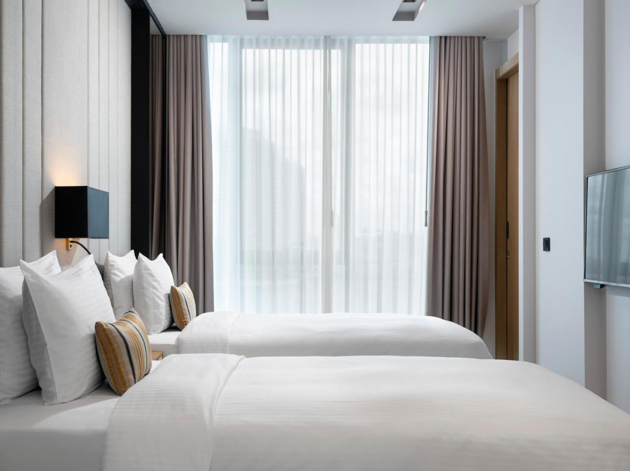 Centro Westside By Rotana Hotel Istanbul Bagian luar foto